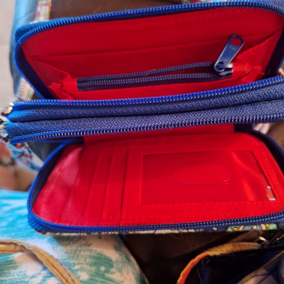 Vera Bradley - Picture 3 of 5